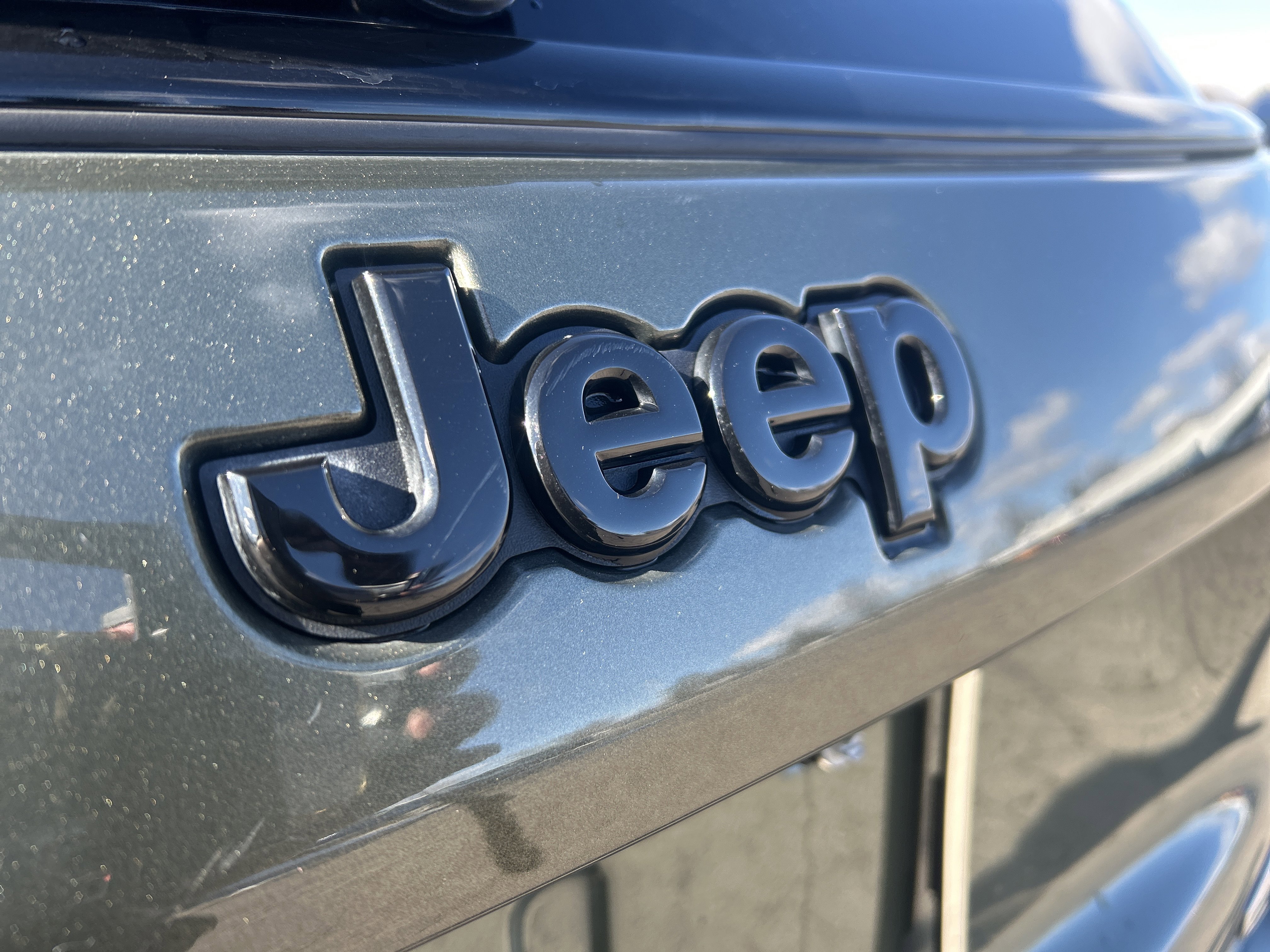 Used 2020 Jeep Compass Sport image 31