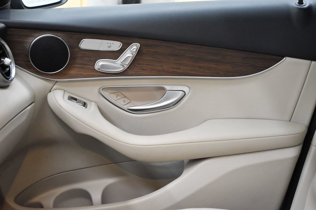 Certified 2022 Mercedes-Benz GLC 300 4MATIC image 22