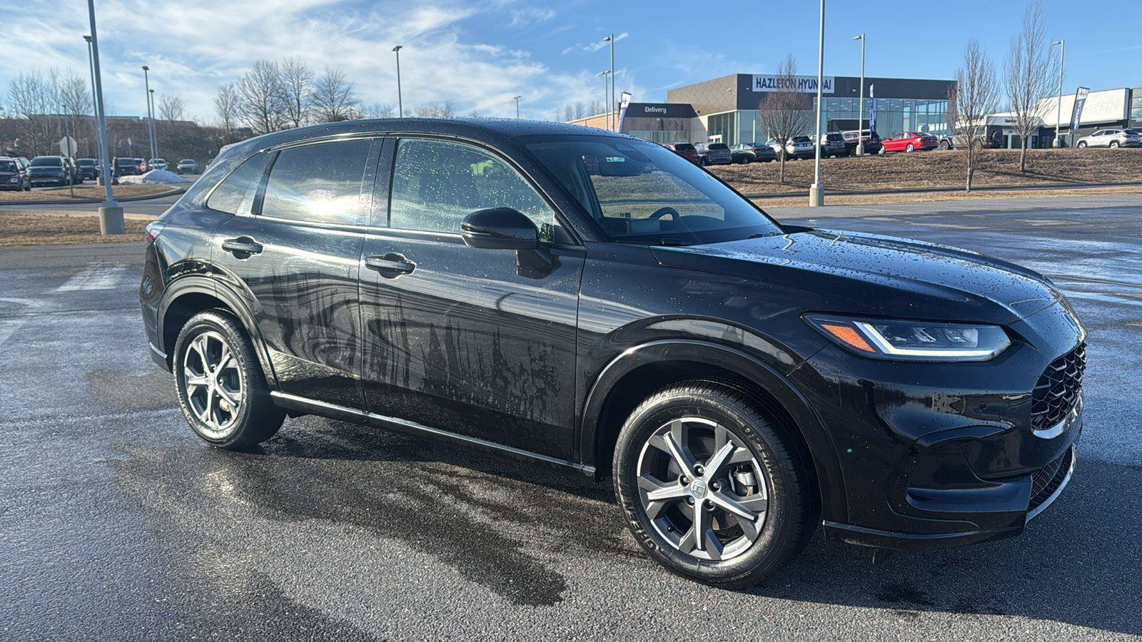 Used 2025 Honda HR-V EX-L image 2