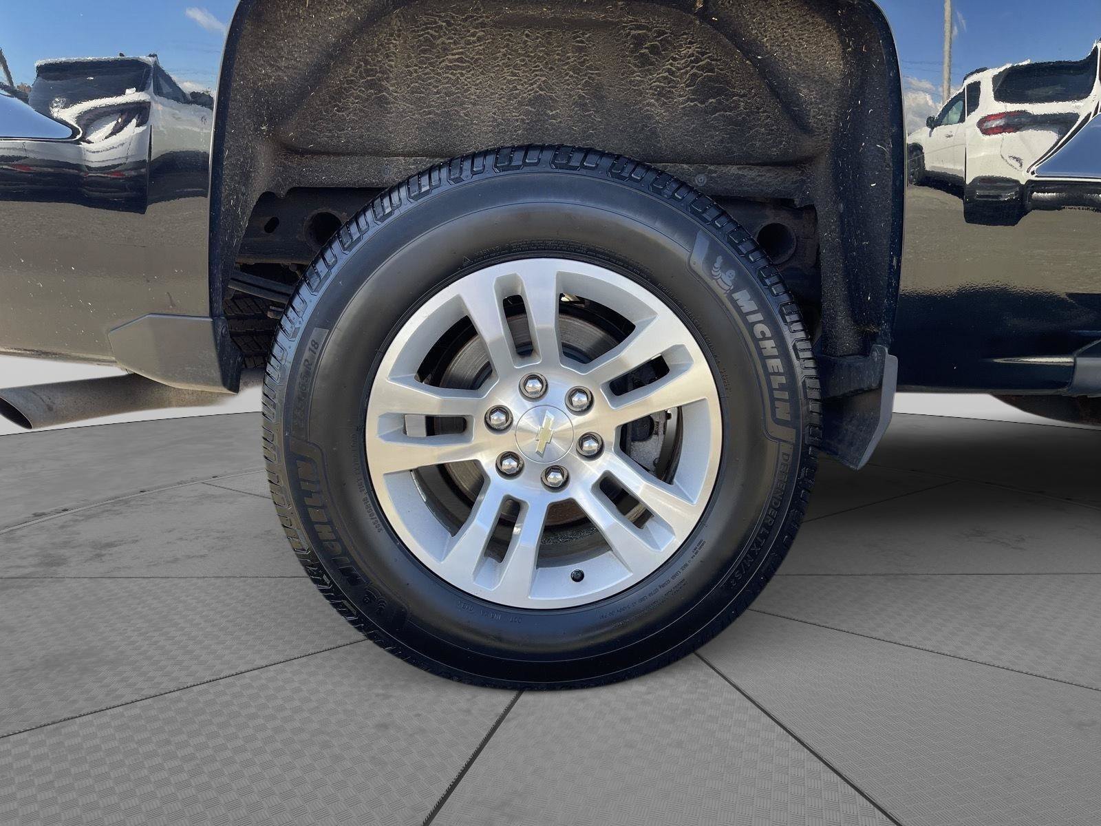 Used 2018 Chevrolet Silverado 1500 LT w/ All Star Edition AWD/4WD image 20