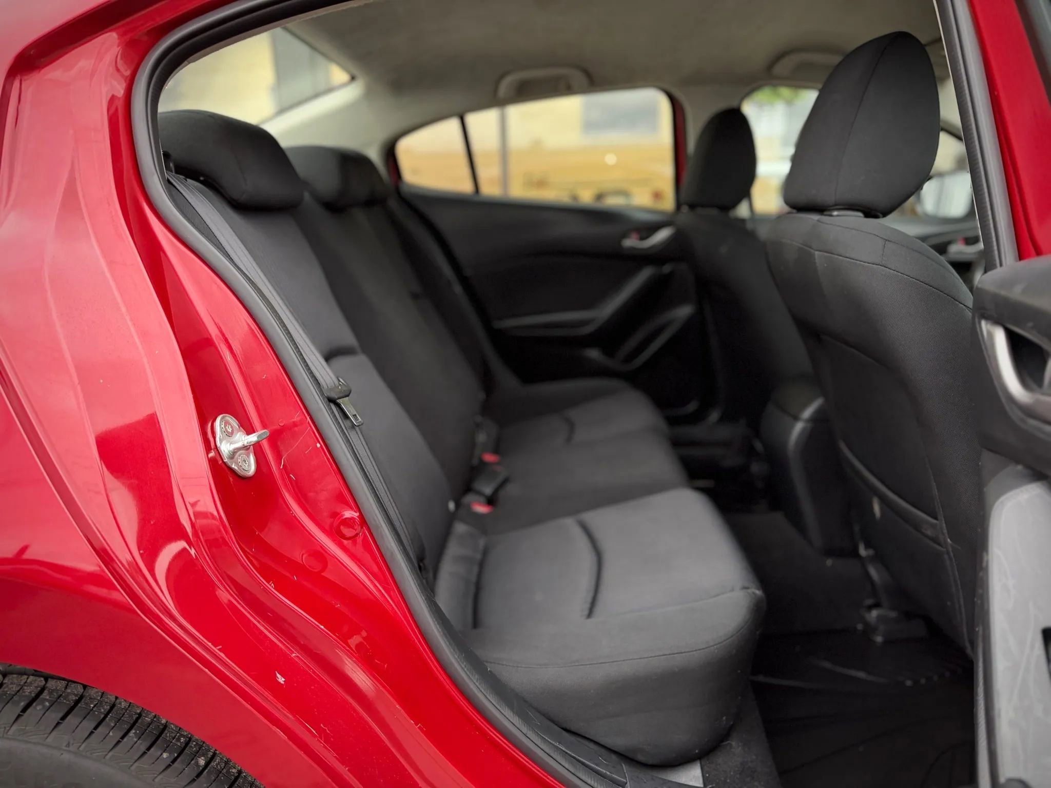 Used 2015 MAZDA MAZDA3 i SV image 14