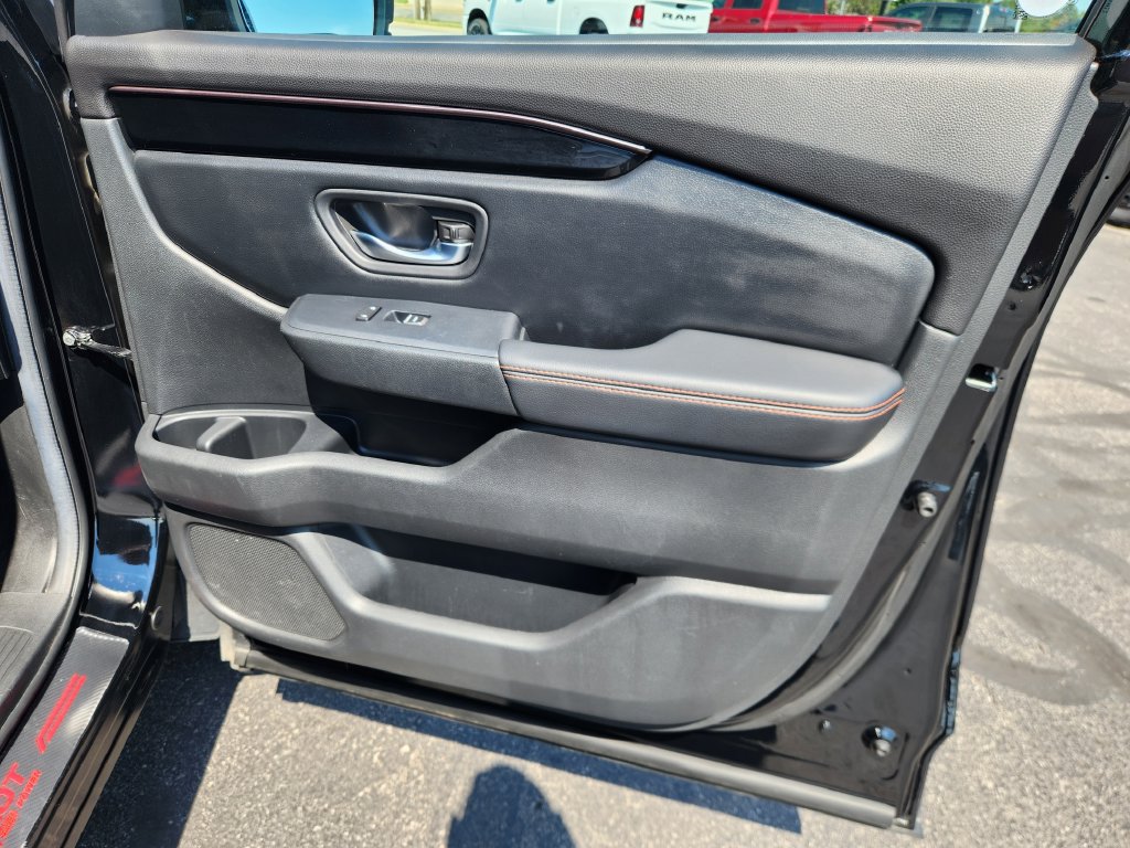 Used 2024 Honda Pilot TrailSport image 11