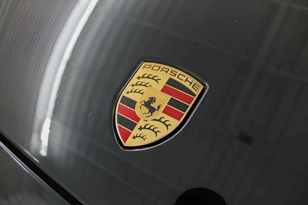 Used 2020 Porsche Panamera 4 AWD/4WD image 43
