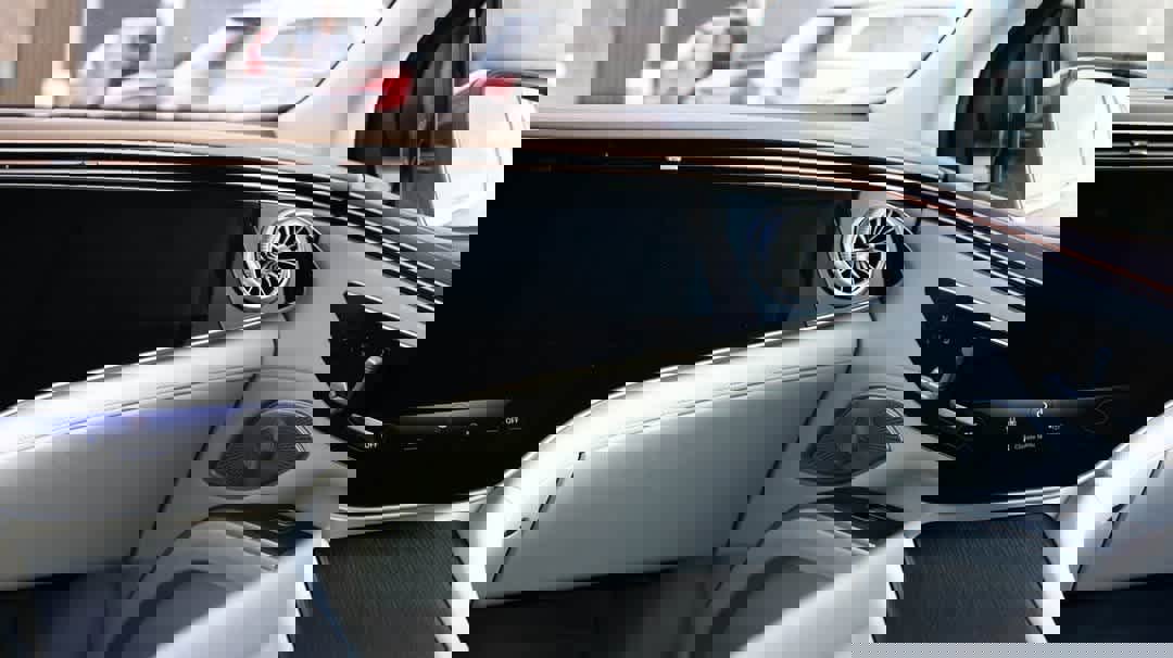 Certified 2023 Mercedes-Benz EQS 580 4MATIC SUV image 37