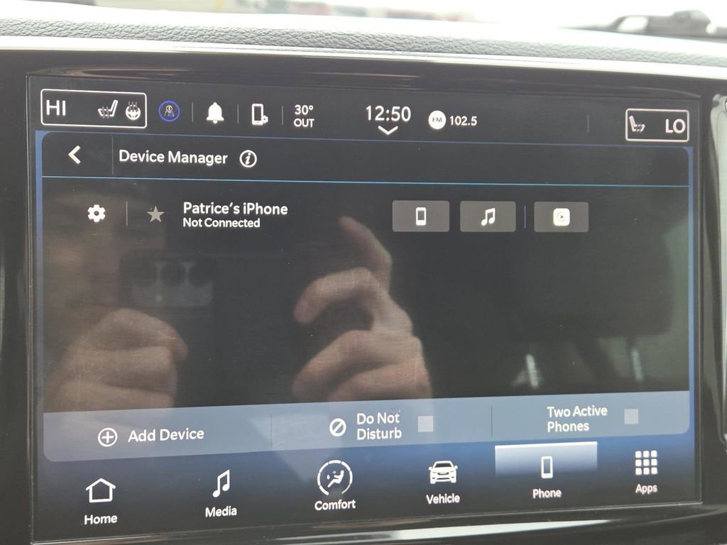 Used 2022 Chrysler Pacifica Touring-L image 27