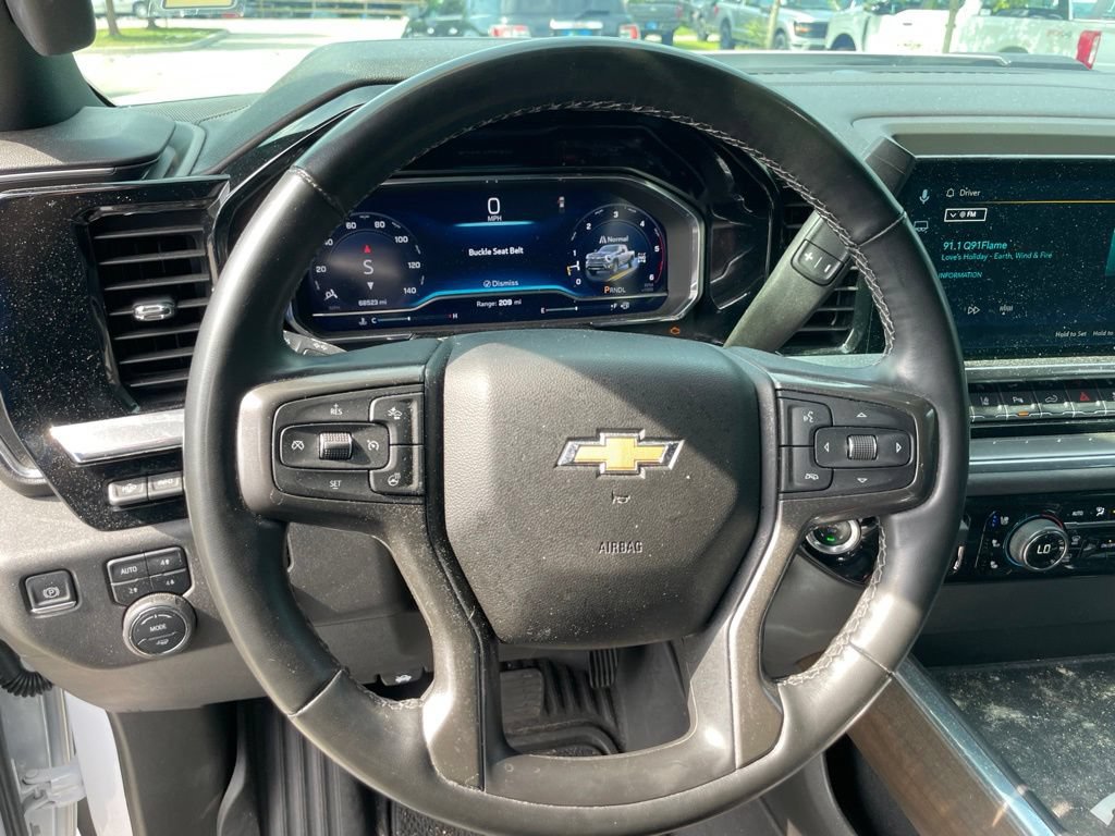 Used 2025 Chevrolet Silverado 2500 High Country w/ Technology Package AWD/4WD image 11