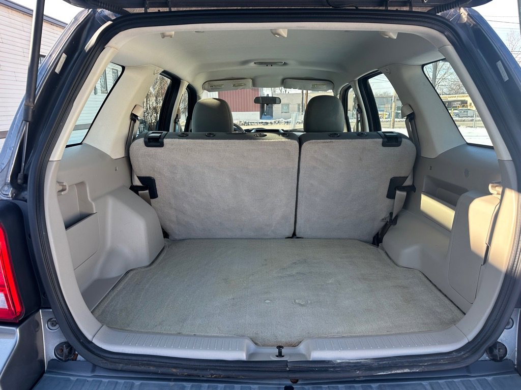 Used 2009 Ford Escape XLS FWD image 14