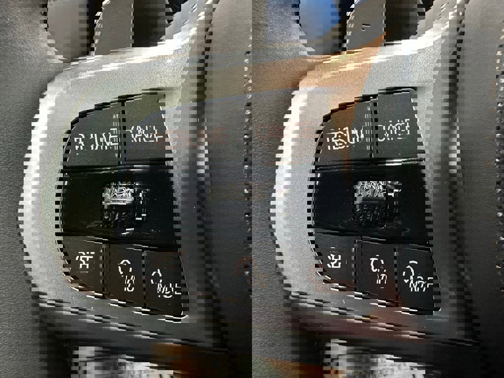 Used 2026 BMW X5 xDrive50e image 19