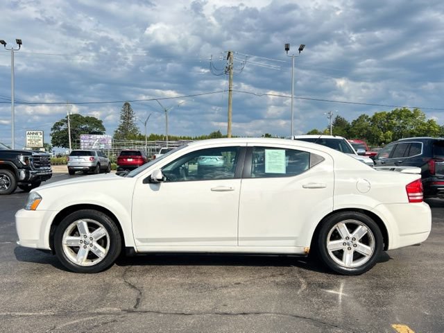 Used 2009 Dodge Avenger R/T FWD image 6