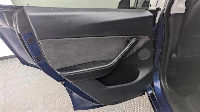 Used 2021 Tesla Model Y 2WD image 14