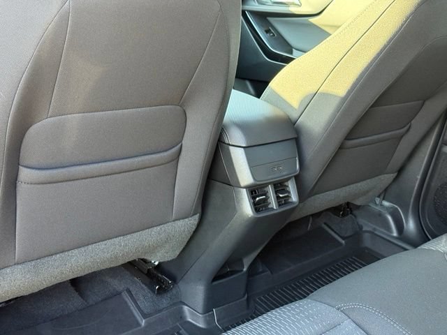 Used 2026 Chevrolet Equinox LT w/ LPO, Floor Liner Package FWD image 28