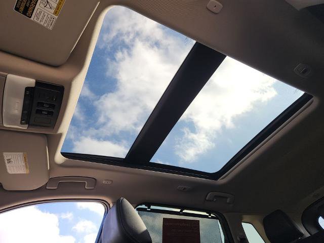 Certified 2025 Nissan Rogue SL w/ Tech Package image 16