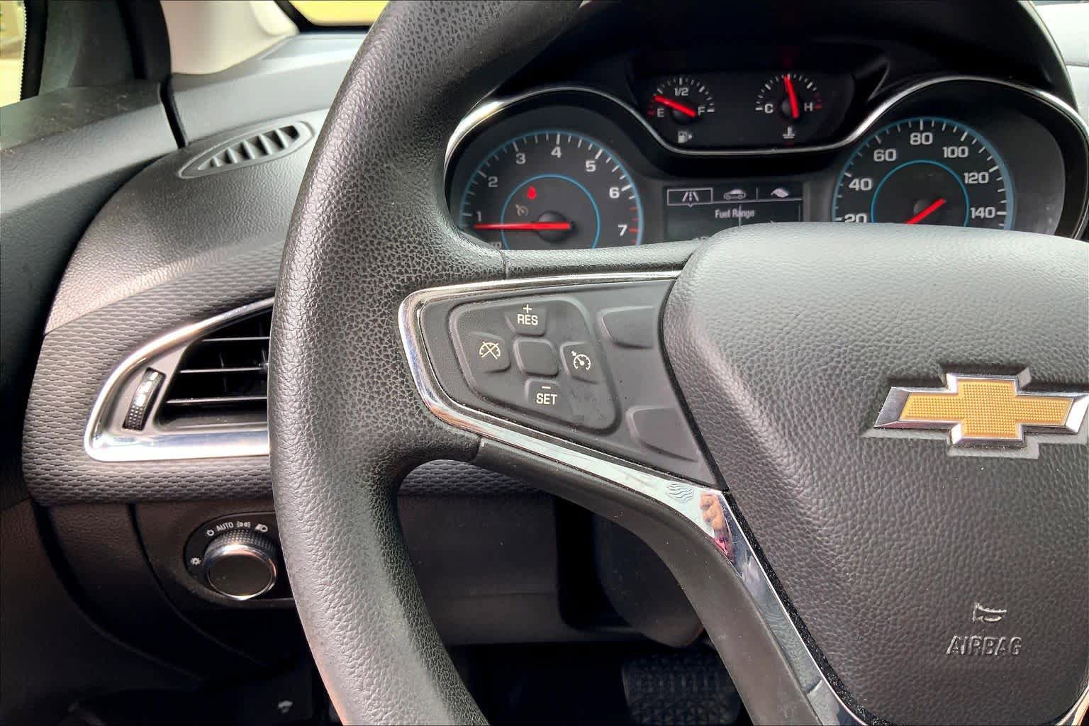 Used 2016 Chevrolet Cruze LT FWD image 23