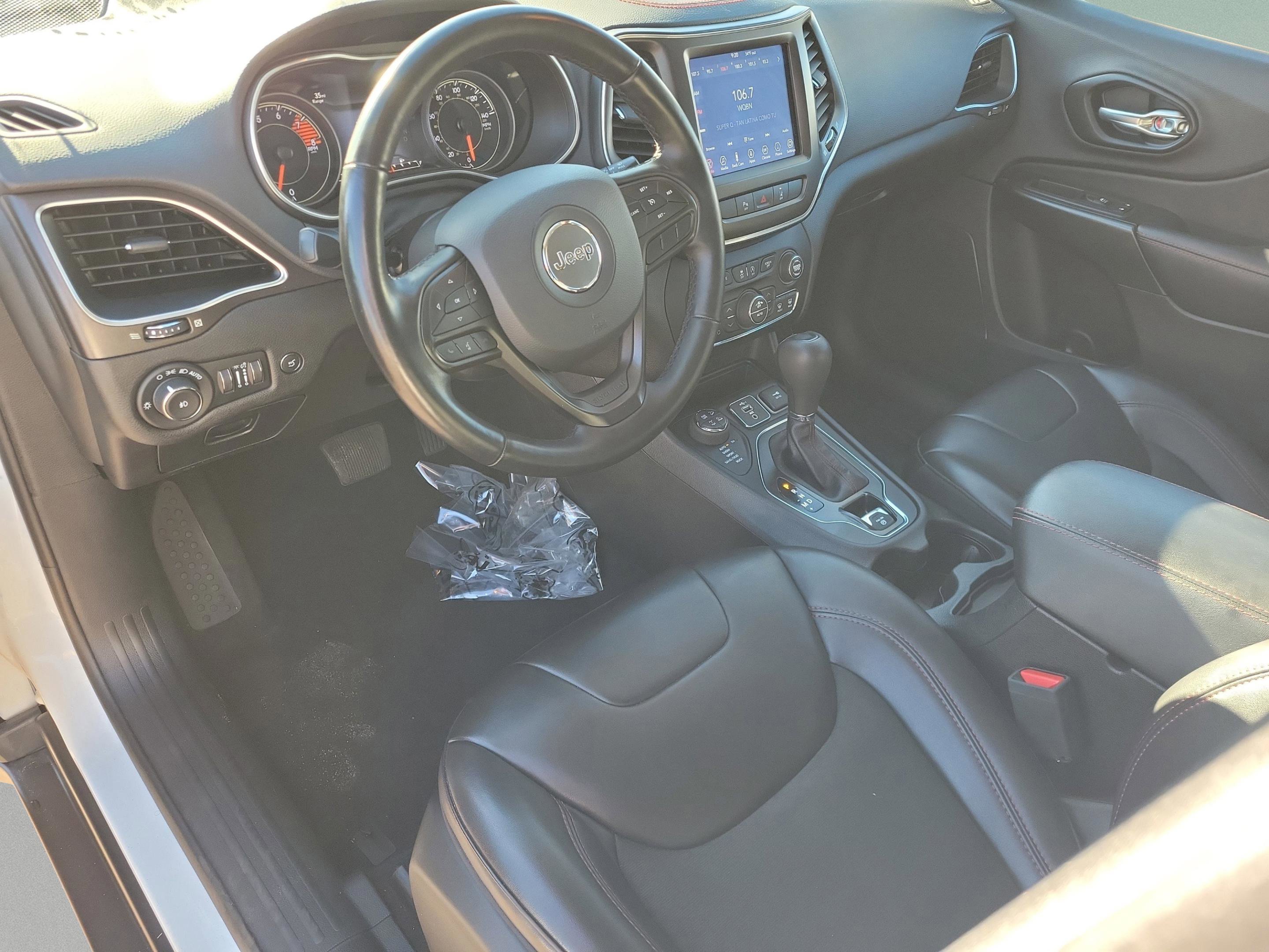 Used 2021 Jeep Cherokee Trailhawk w/ Comfort/Convenience Group image 15