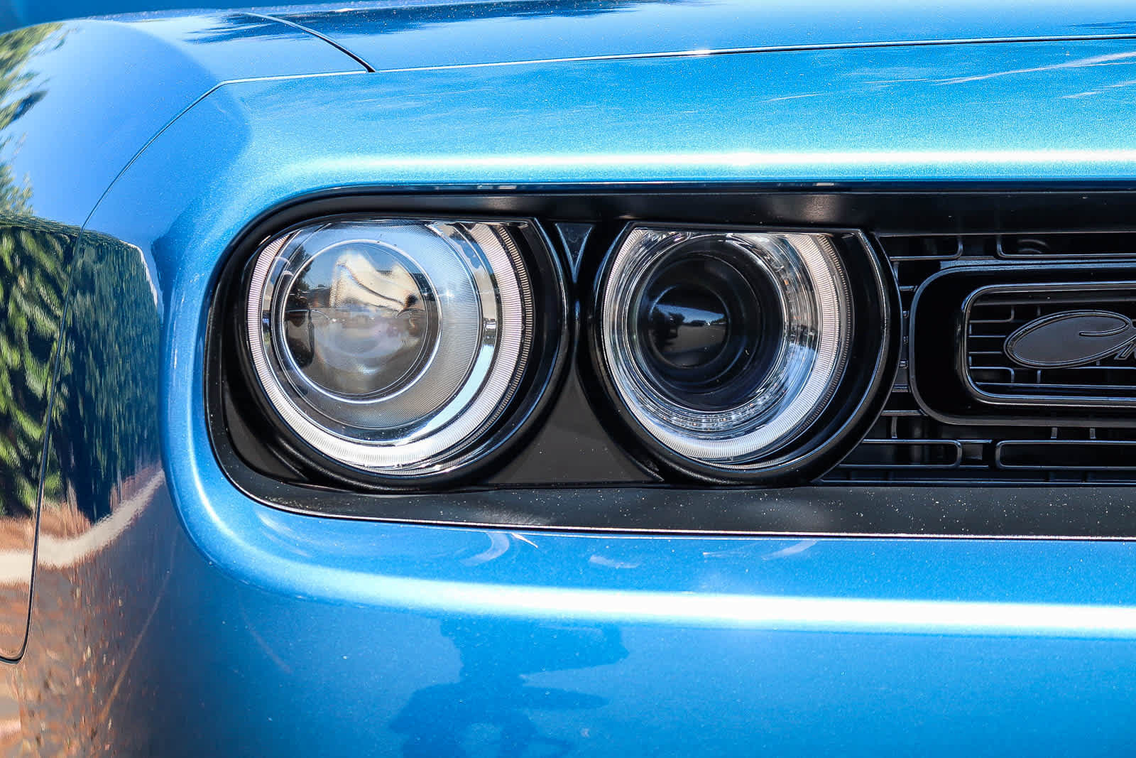 Used 2022 Dodge Challenger R/T w/ Blacktop Package RWD image 4