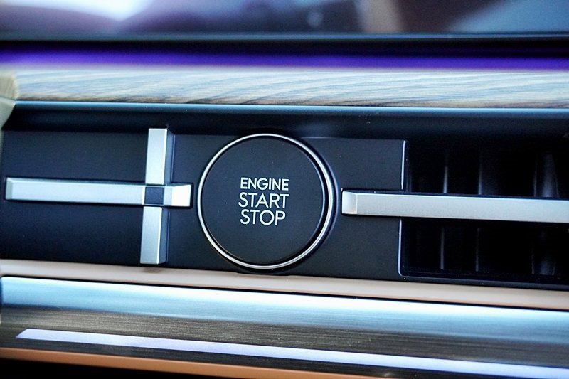 New 2025 Hyundai Santa Fe Limited image 38