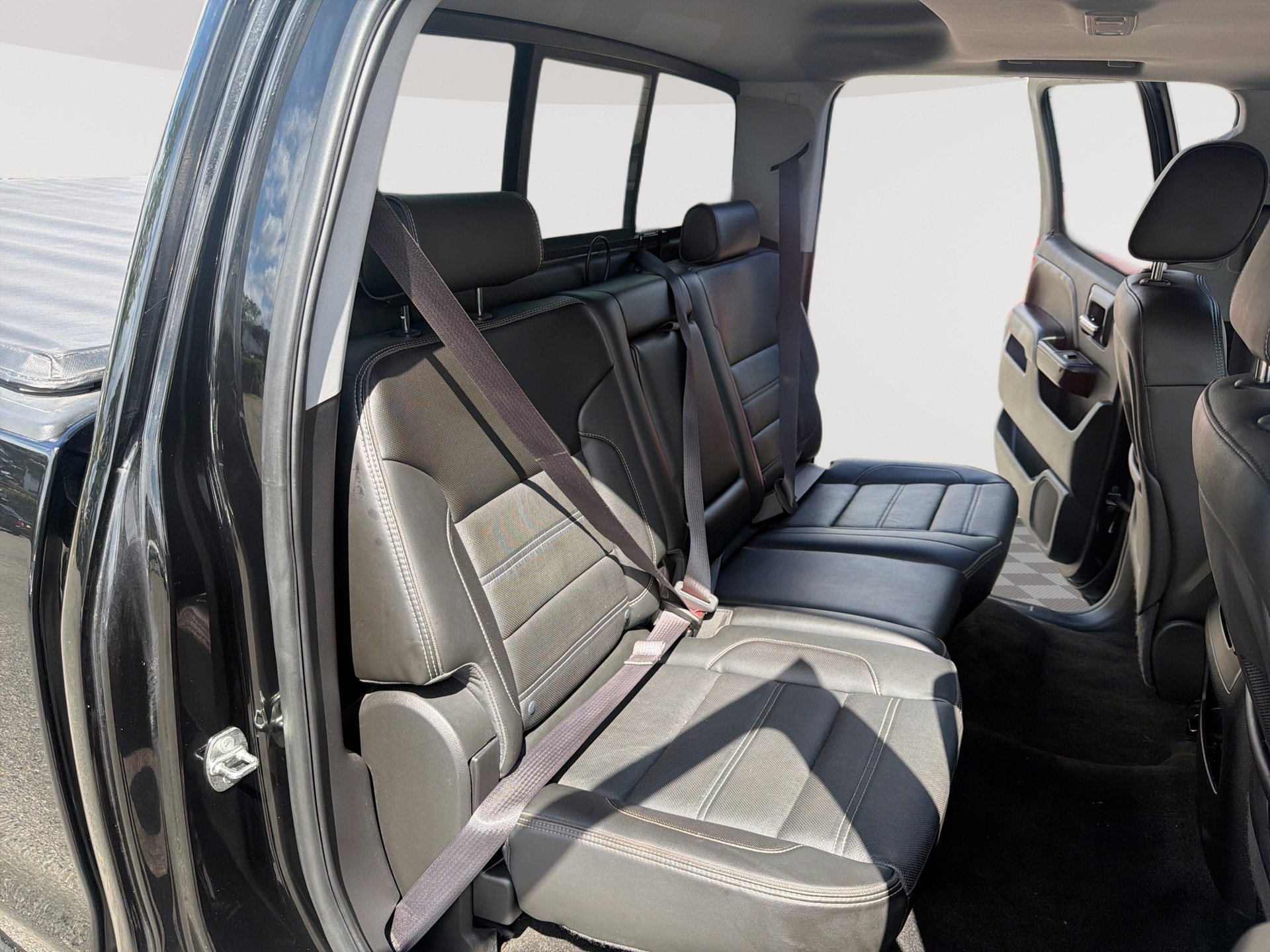 Used 2015 GMC Sierra 1500 Denali AWD/4WD image 27