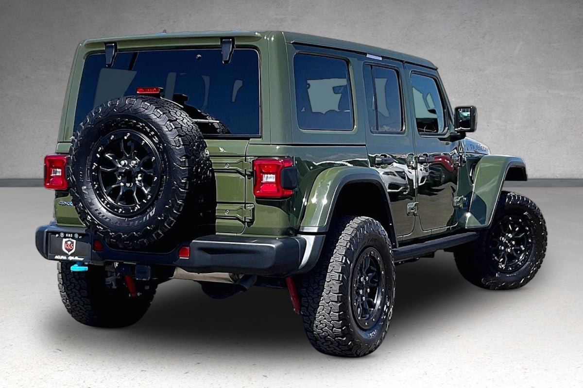 Used 2023 Jeep Wrangler Unlimited Rubicon 4xe AWD/4WD image 34