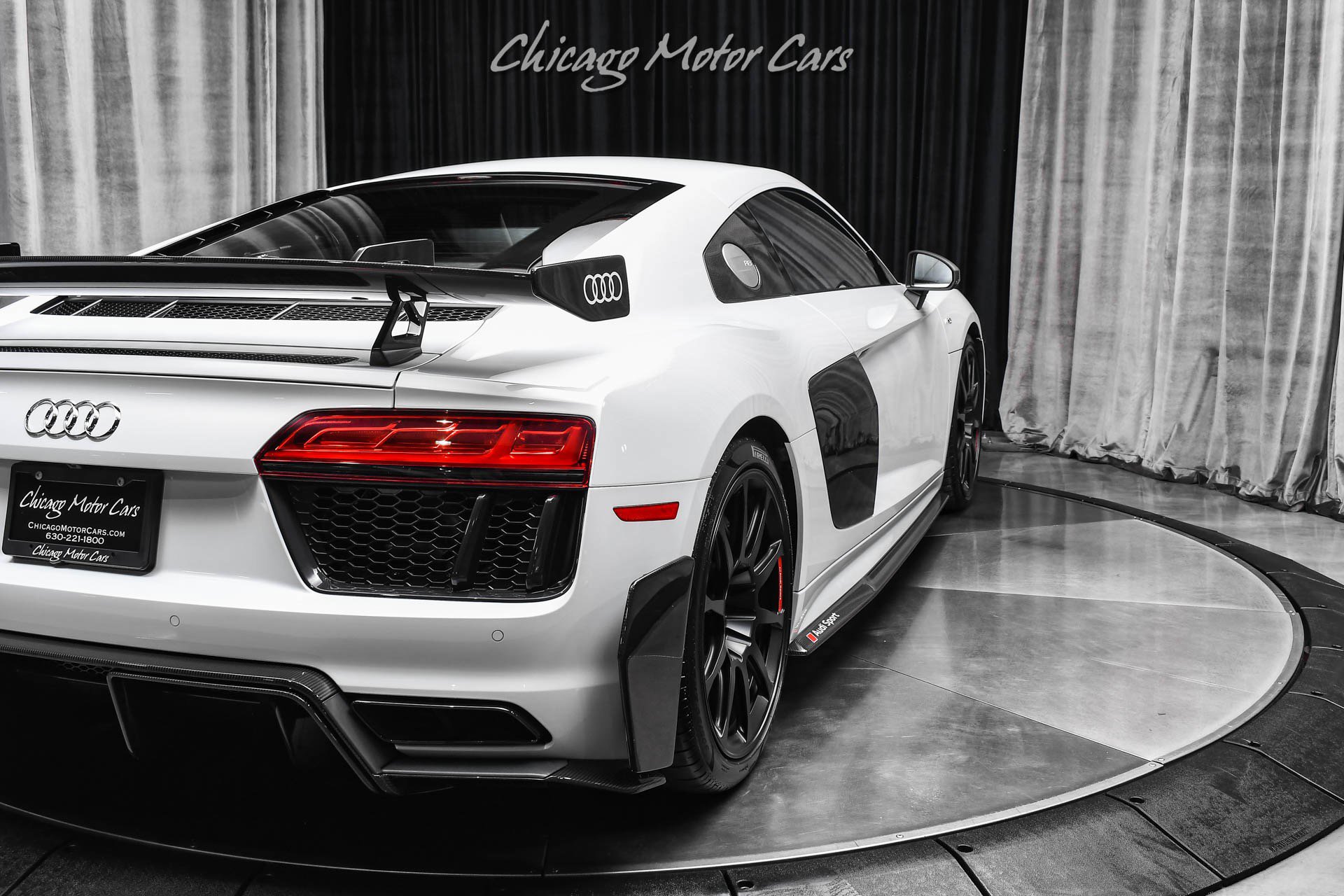 Used 2018 Audi R8 V10 plus image 41