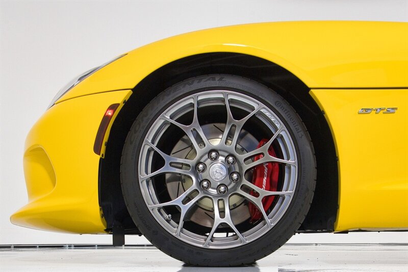 Used 2013 SRT Viper GTS w/ Track Pkg RWD image 8