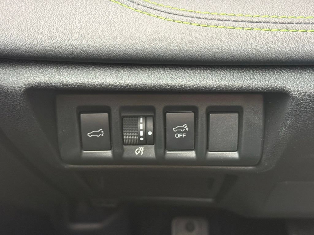 Certified 2025 Subaru Outback Onyx Edition AWD/4WD image 9