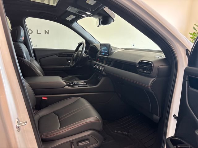 Certified 2025 Honda Pilot TrailSport image 9