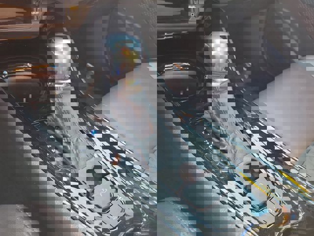 Used 2019 Toyota C-HR Limited image 28