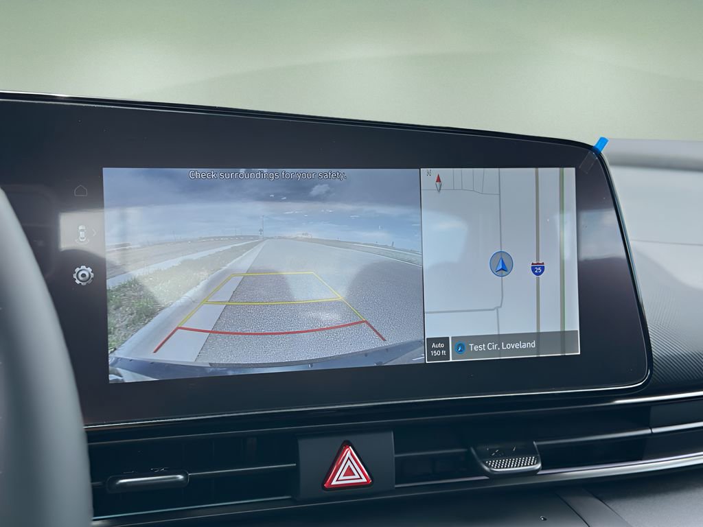 New 2025 Hyundai Elantra SEL image 17