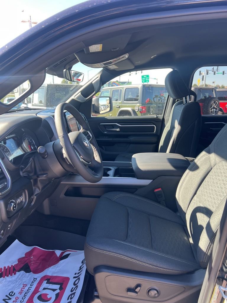 New 2026 RAM 1500 4x4 Crew Cab image 10