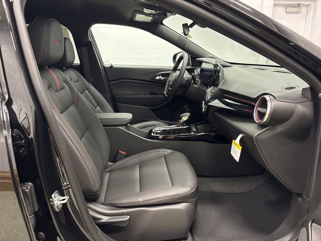 New 2026 Chevrolet Trax RS w/ Driver Confidence Package FWD image 34