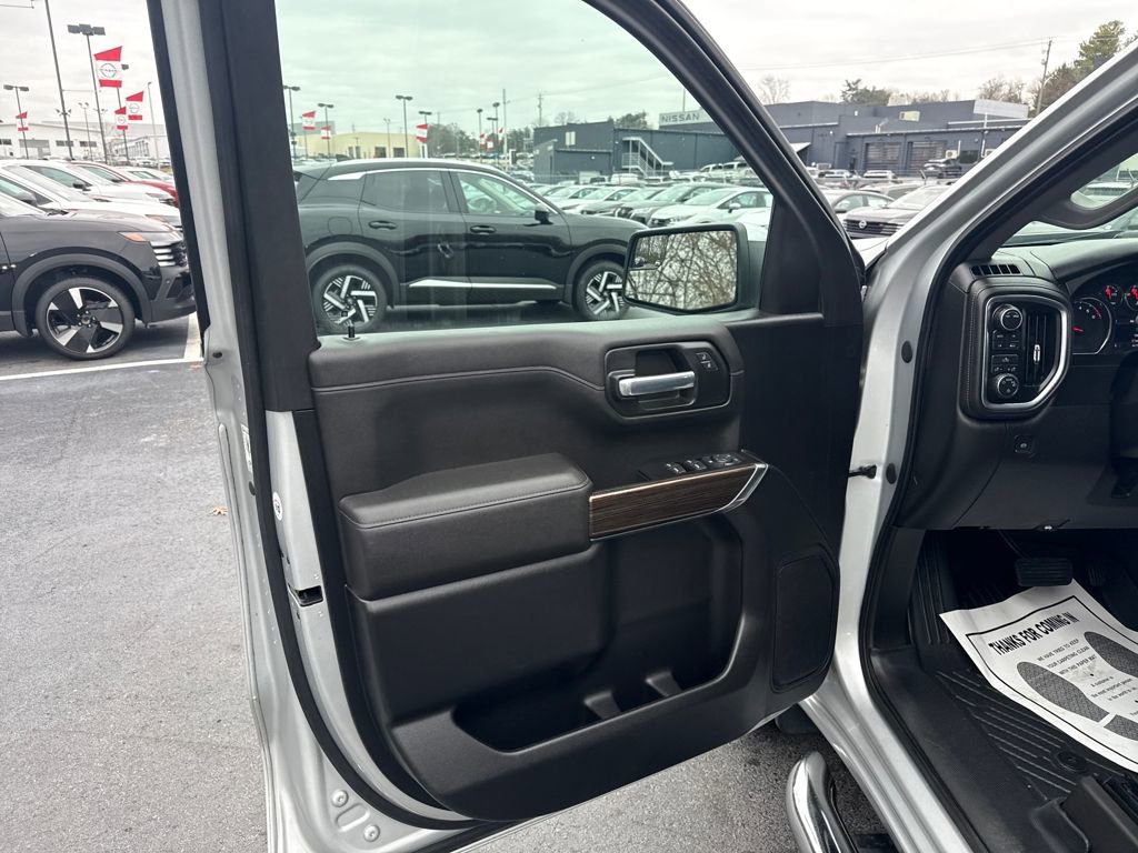 Used 2021 Chevrolet Silverado 1500 LT image 10