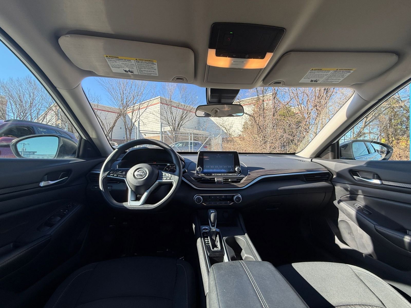 Used 2025 Nissan Altima 2.5 SV image 32