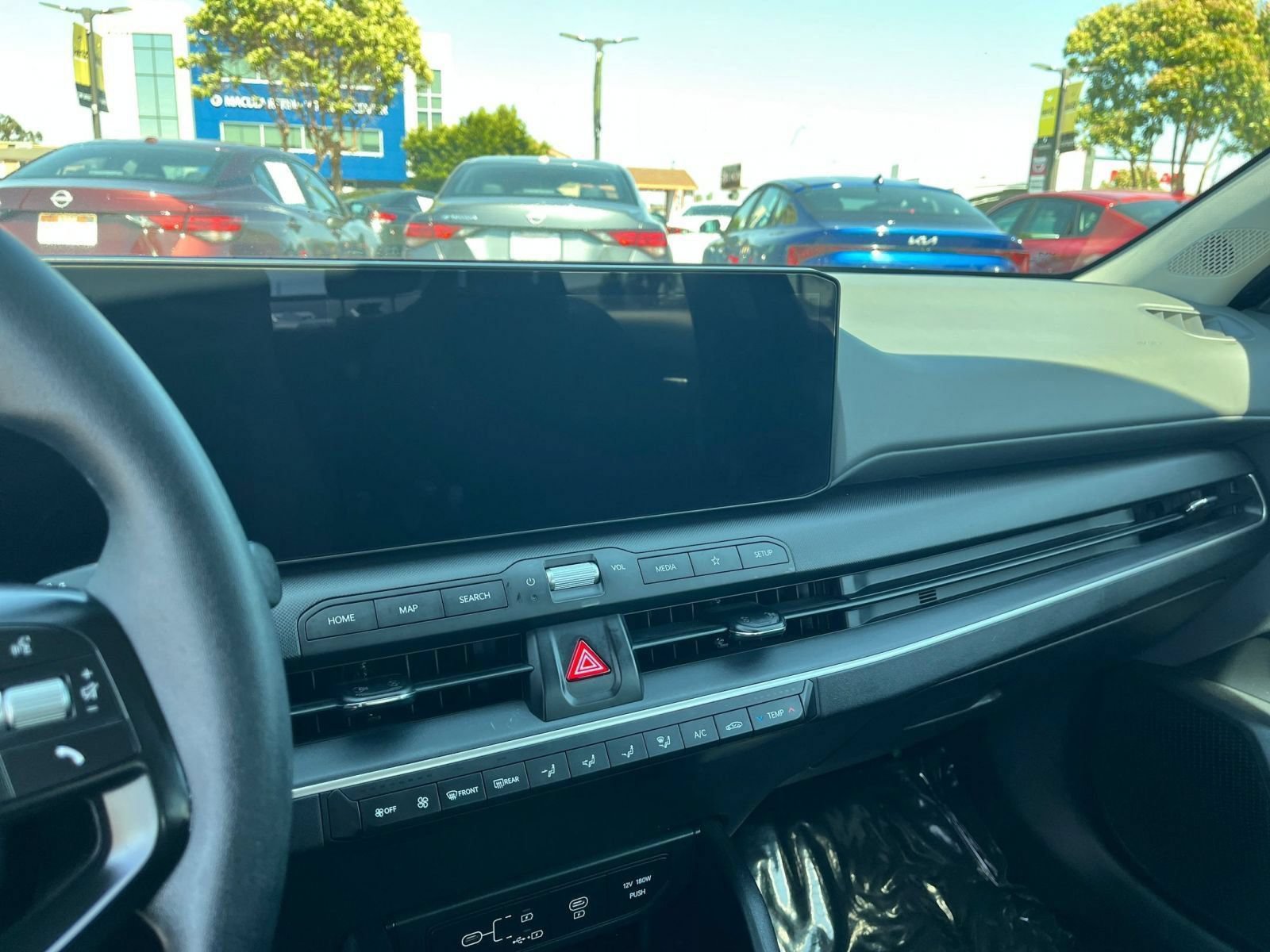 Used 2025 Kia K4 FWD image 17