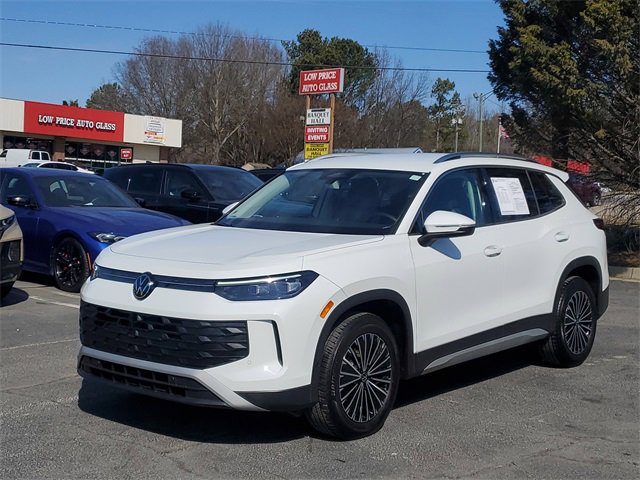 Certified 2025 Volkswagen Tiguan S image 32