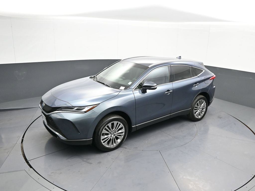 Certified 2024 Toyota Venza Limited image 33