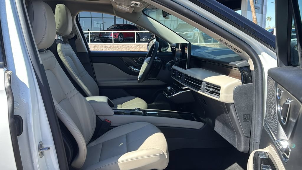 New 2025 Lincoln Corsair Grand Touring w/ Equipment Group 301A AWD/4WD image 25