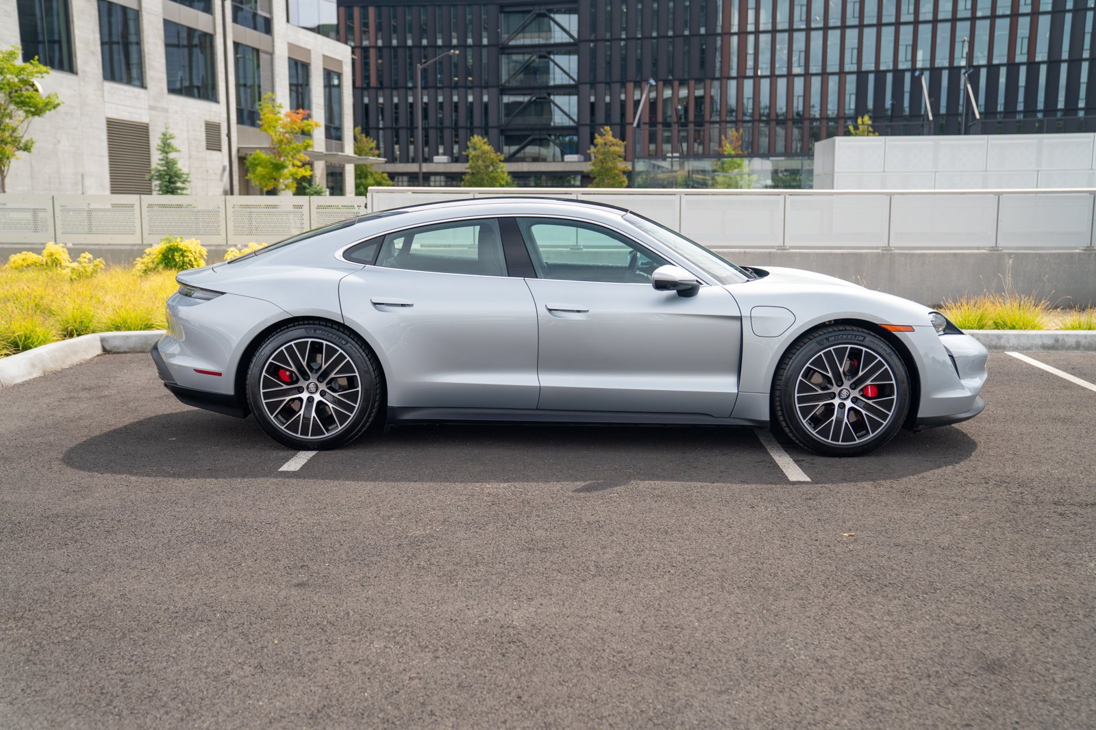 Certified 2024 Porsche Taycan 4S AWD/4WD image 8
