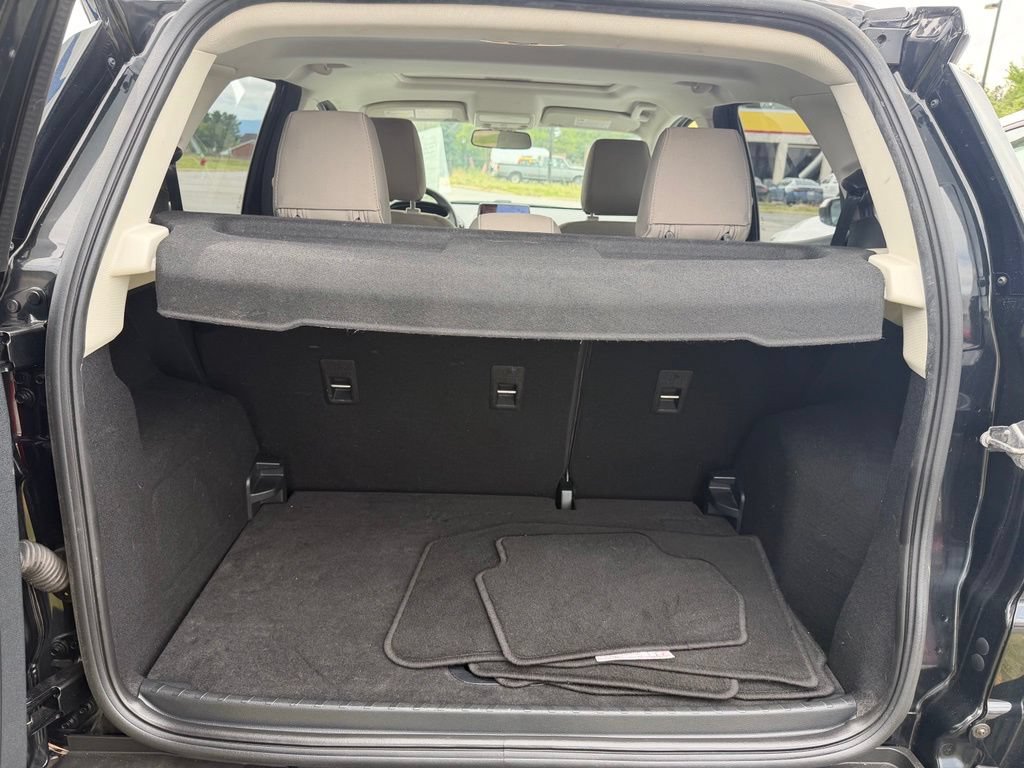 Used 2021 Ford EcoSport SE w/ SE Convenience Package AWD/4WD image 17
