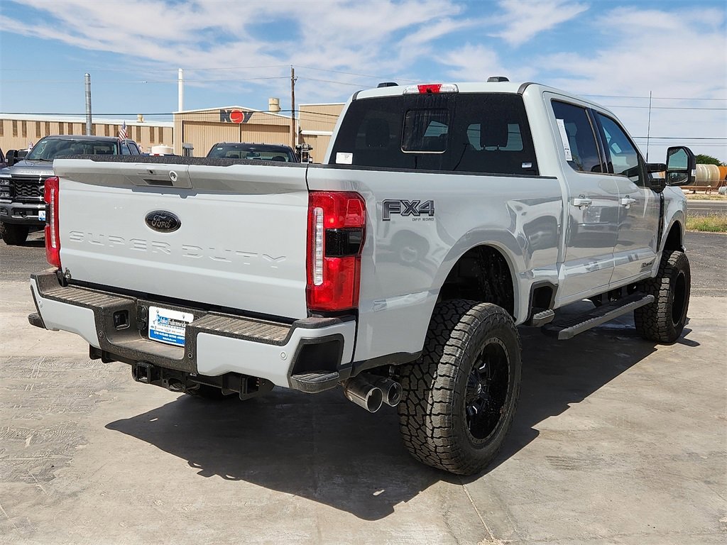 New 2025 Ford F250 XLT w/ Black Appearance Package image 4