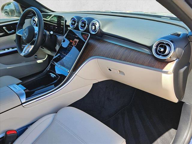 Used 2025 Mercedes-Benz C 300 Sedan image 23