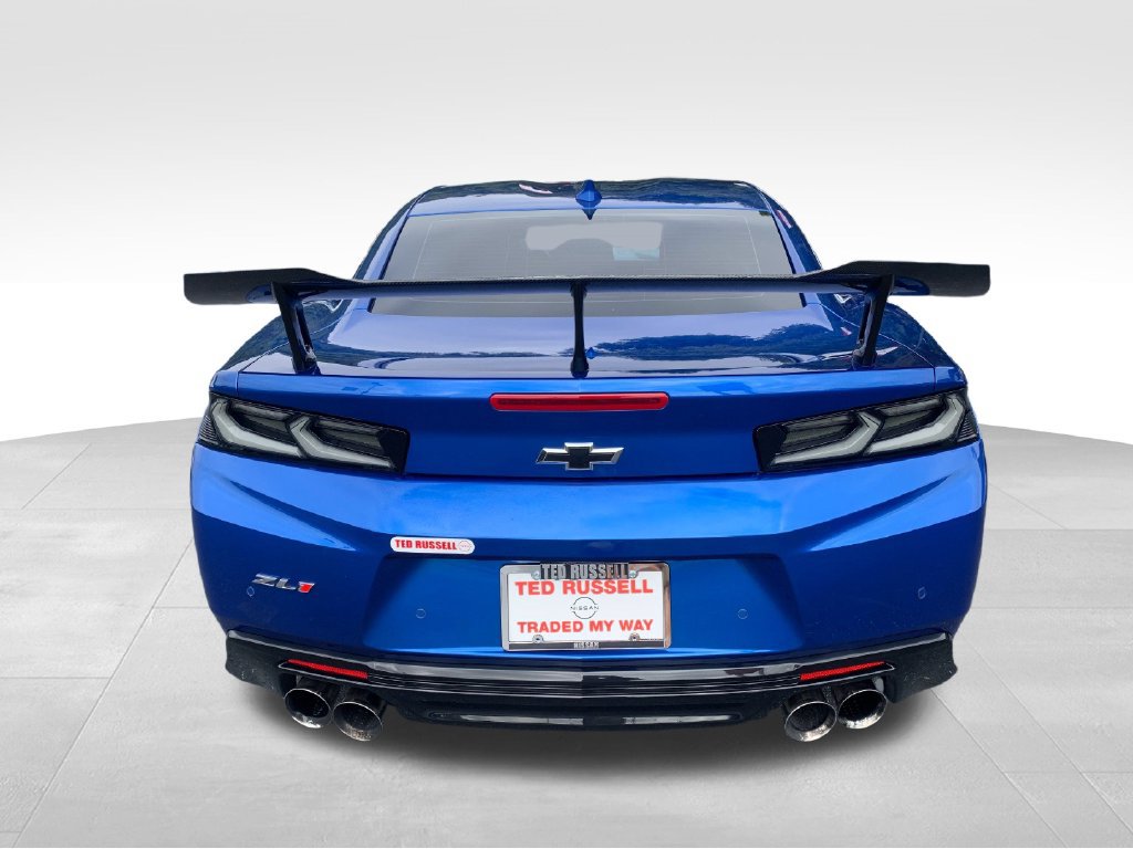 Used 2018 Chevrolet Camaro ZL1 RWD image 4