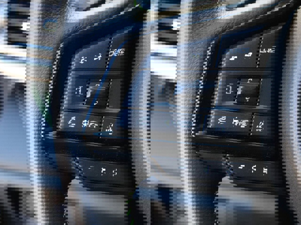 Used 2025 Subaru Outback Onyx Edition image 30