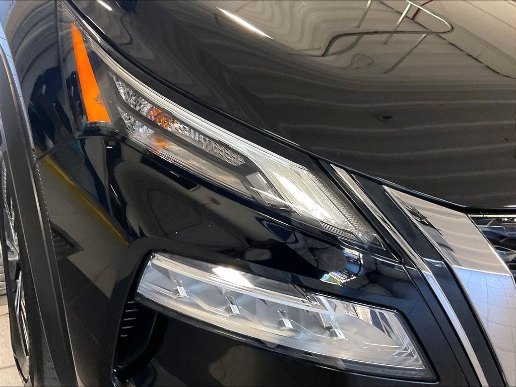 Certified 2023 Nissan Rogue SV w/ SV Premium B Package AWD/4WD image 33