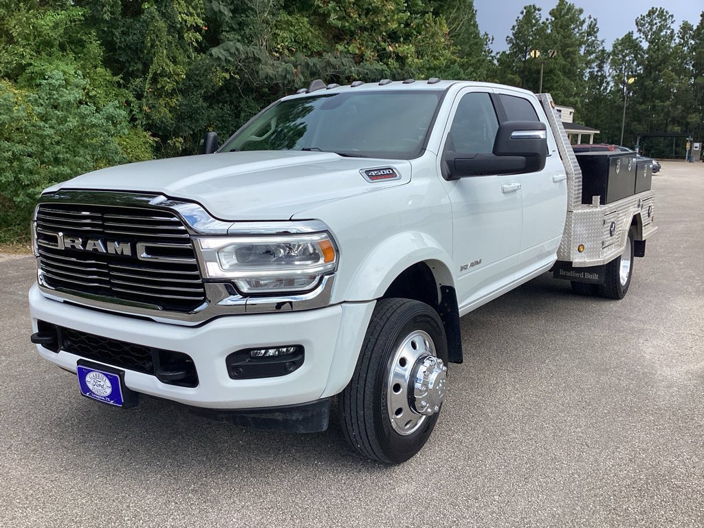 Used 2023 RAM 4500 Laramie AWD/4WD image 3