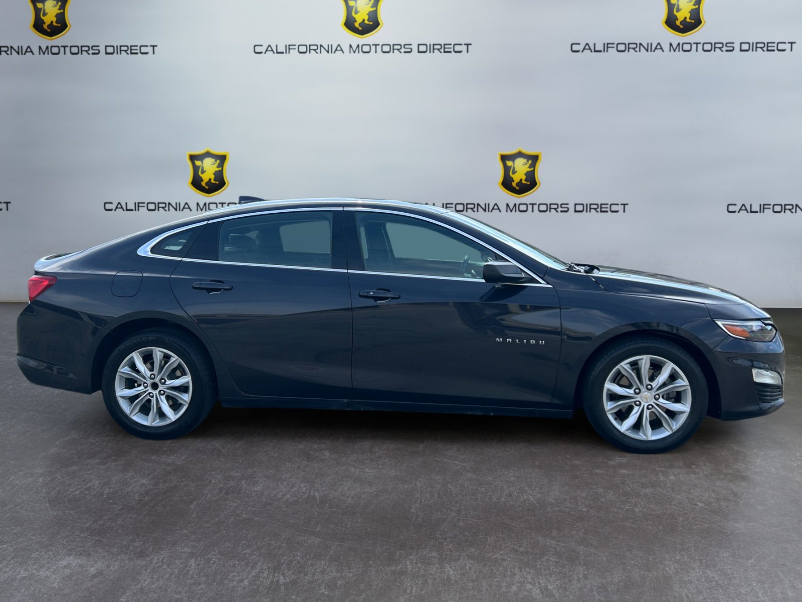 Used 2023 Chevrolet Malibu LT FWD image 4