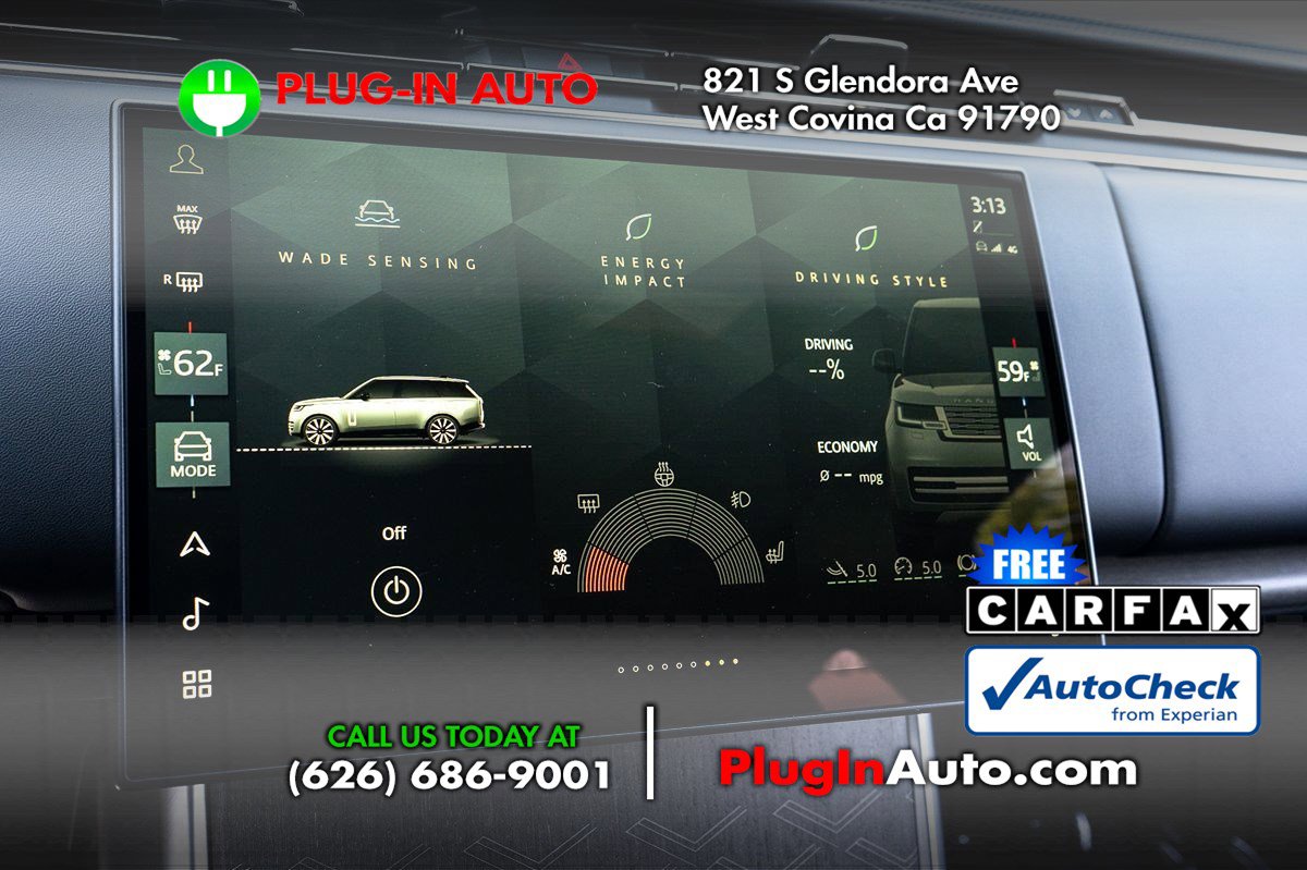 Used 2025 Land Rover Range Rover SV image 33