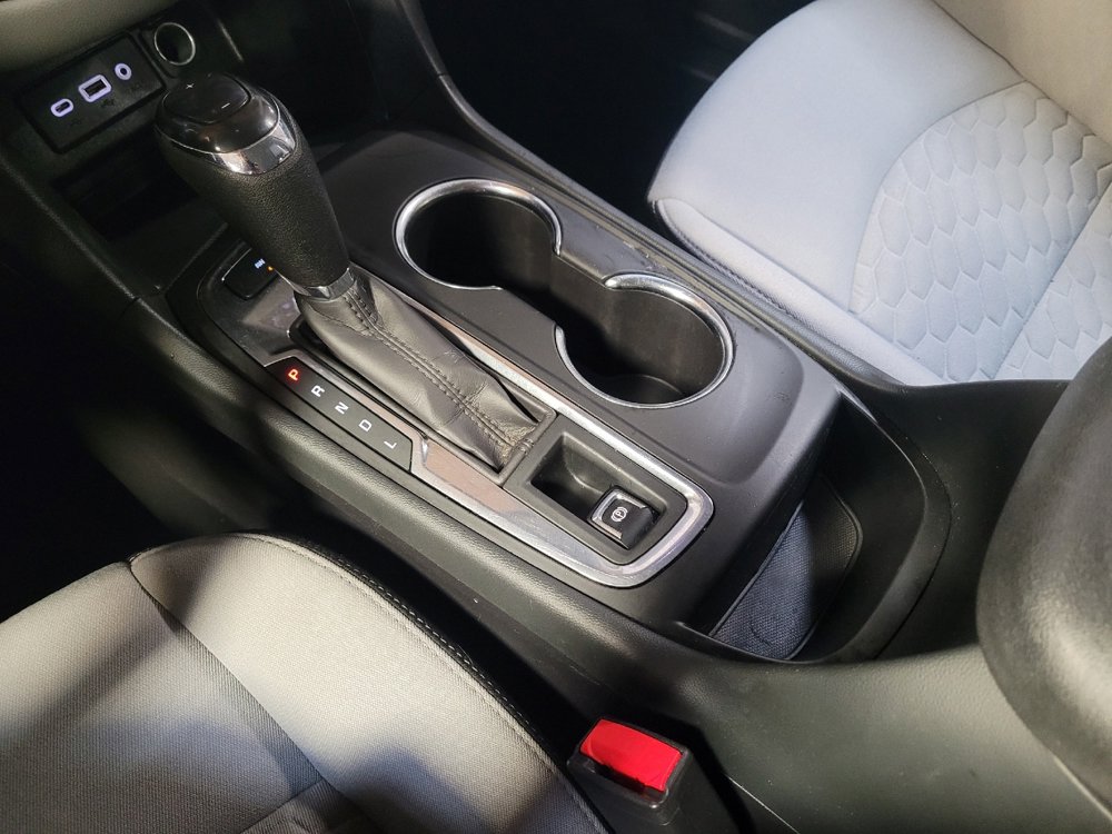 Used 2021 Chevrolet Equinox LS image 26