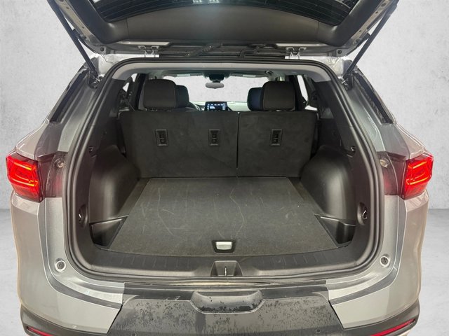 Used 2026 Chevrolet Blazer LT FWD image 5