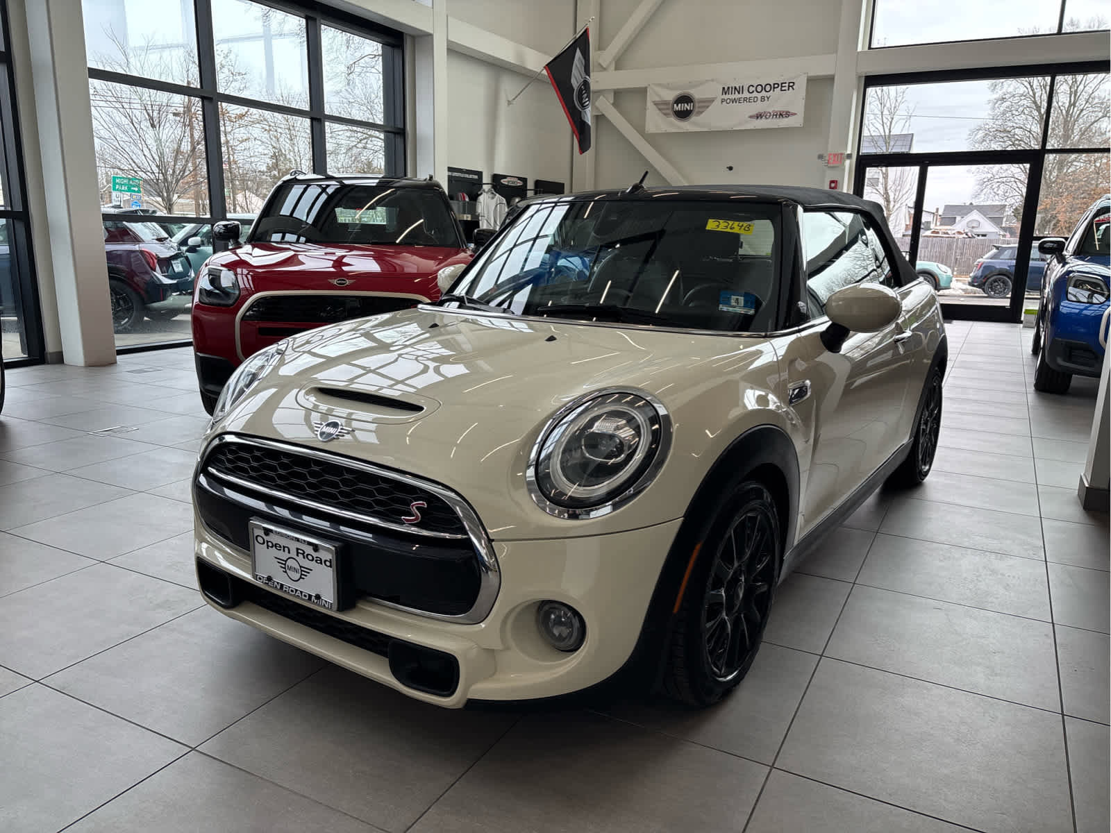Used 2020 MINI Cooper S image 1