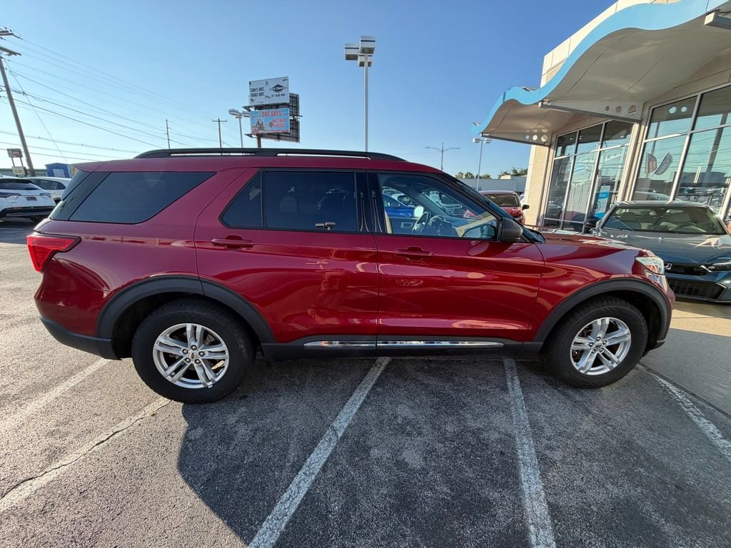 Used 2020 Ford Explorer XLT w/ Comfort Package AWD/4WD image 6